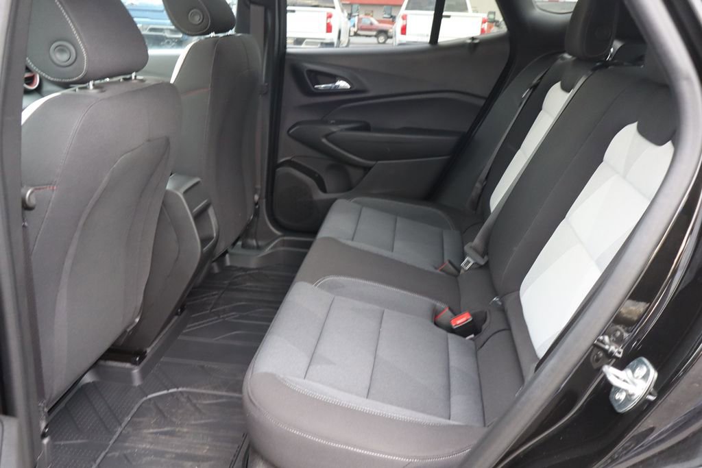 New 2026 Chevrolet Trax RS w/ Sunroof Package image 20