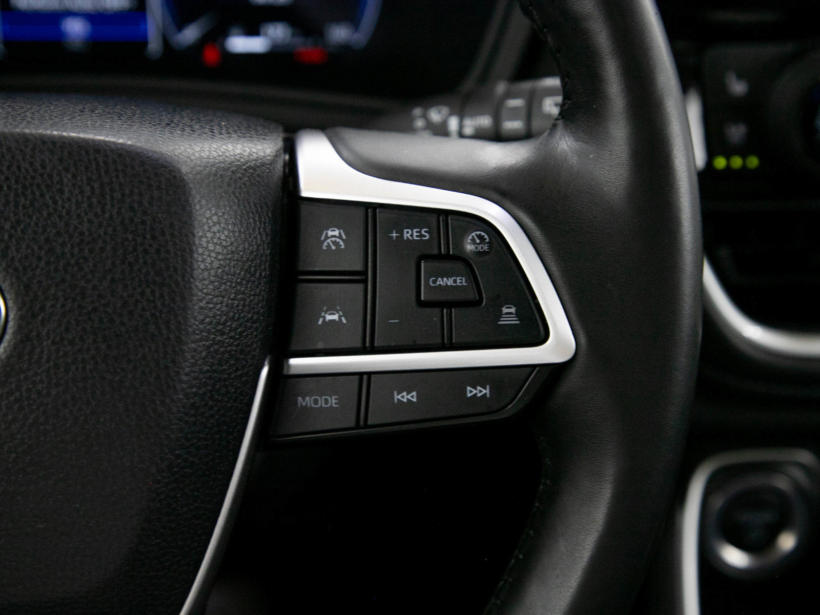 Used 2024 Toyota Grand Highlander AWD Hybrid image 26