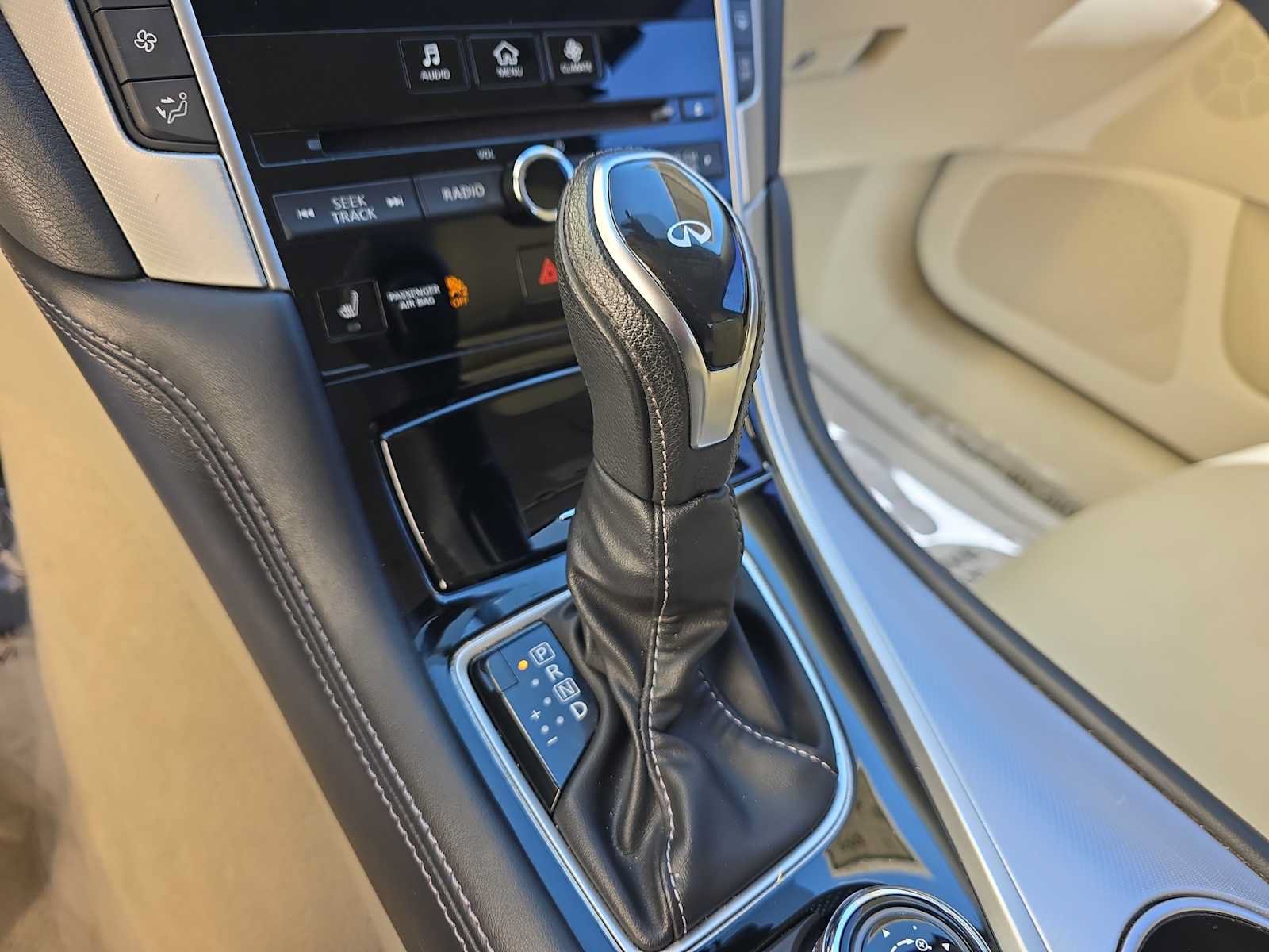 Used 2020 INFINITI Q50 Luxe w/ Essential Package (3.0T Luxe) AWD/4WD image 24