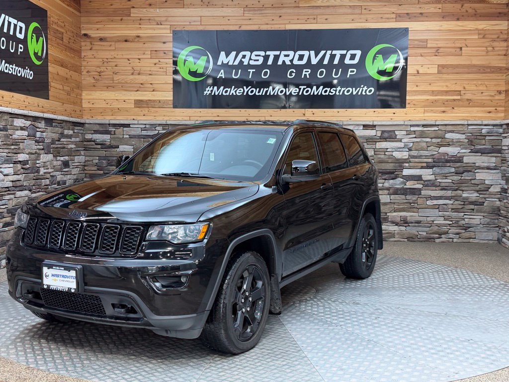 Used 2020 Jeep Grand Cherokee Laredo AWD/4WD image 9