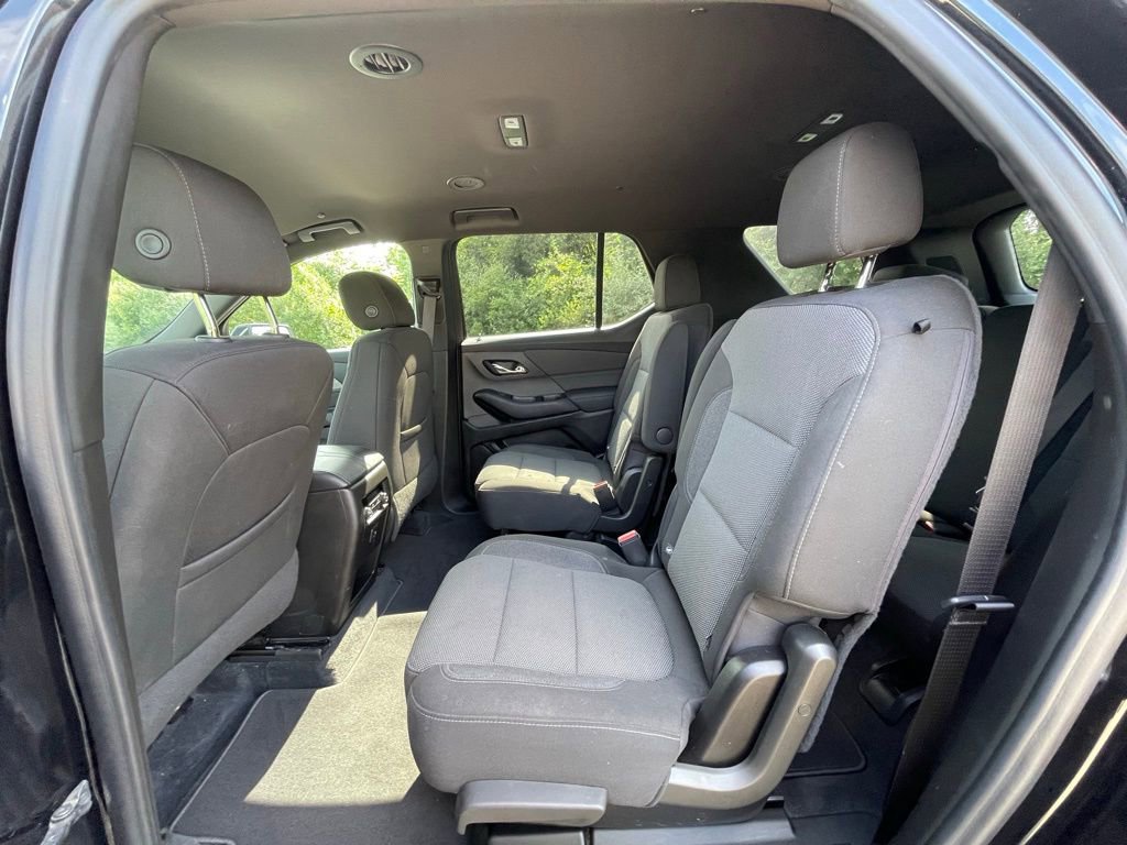 Used 2023 Chevrolet Traverse LT AWD/4WD image 24