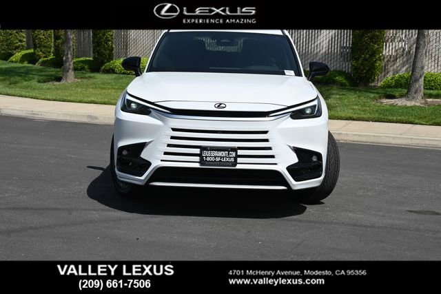 New 2026 Lexus TX 500h AWD image 2