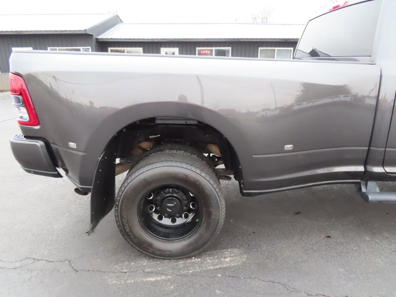 Used 2024 RAM 3500 Big Horn w/ Night Edition image 18