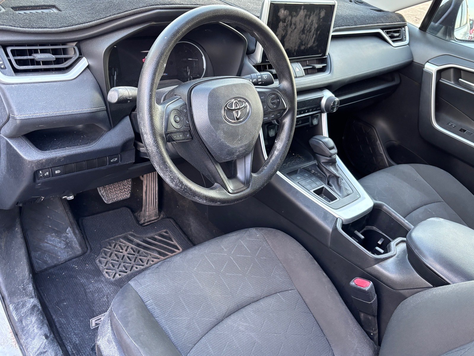 Used 2023 Toyota RAV4 XLE w/ Convenience Package AWD/4WD image 6