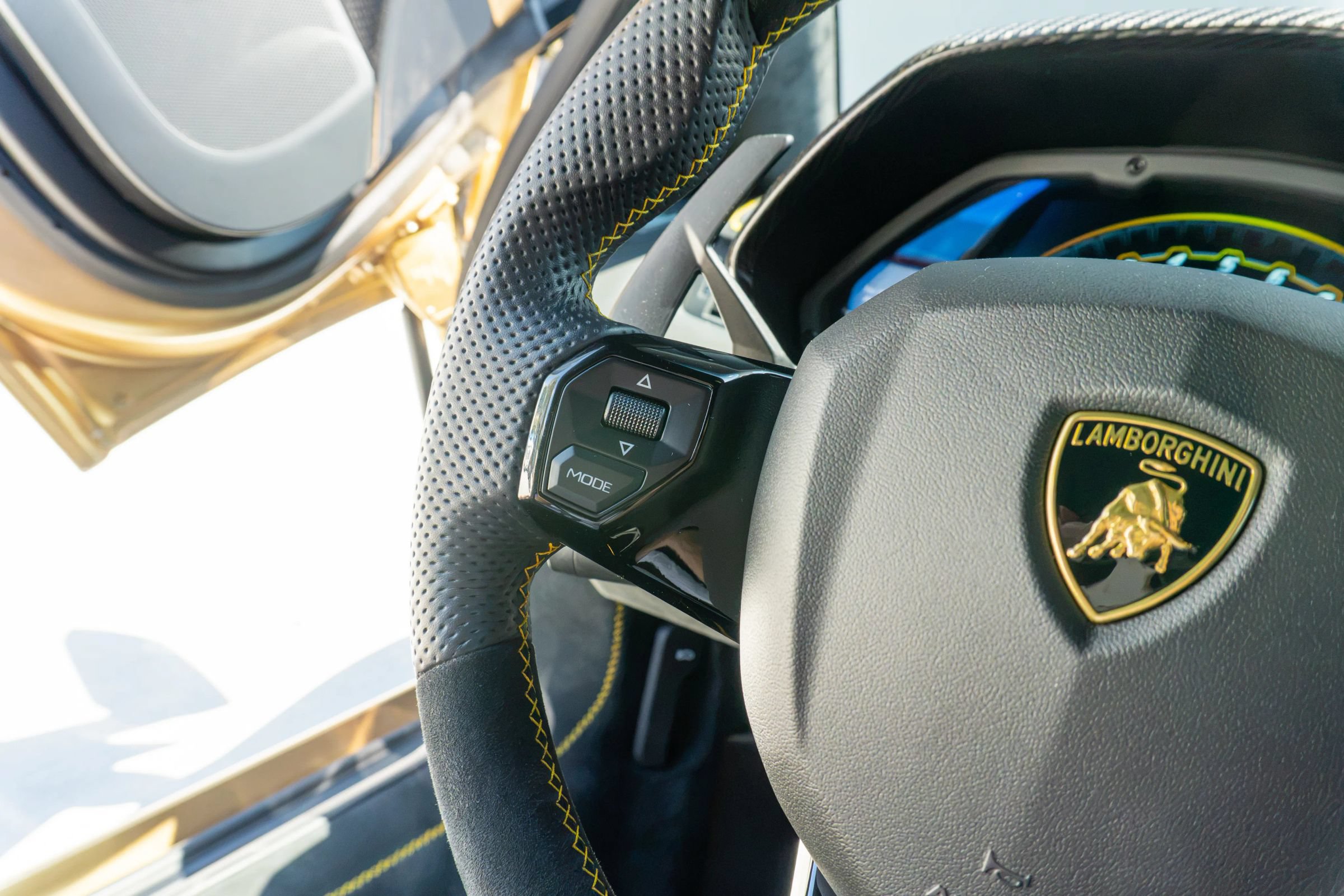 Used 2020 Lamborghini Aventador SVJ AWD/4WD image 64