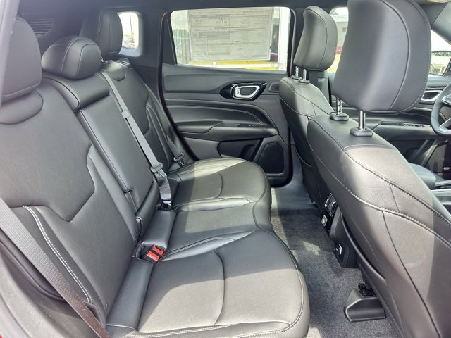 New 2024 Jeep Compass Limited w/ High Altitude Package image 14
