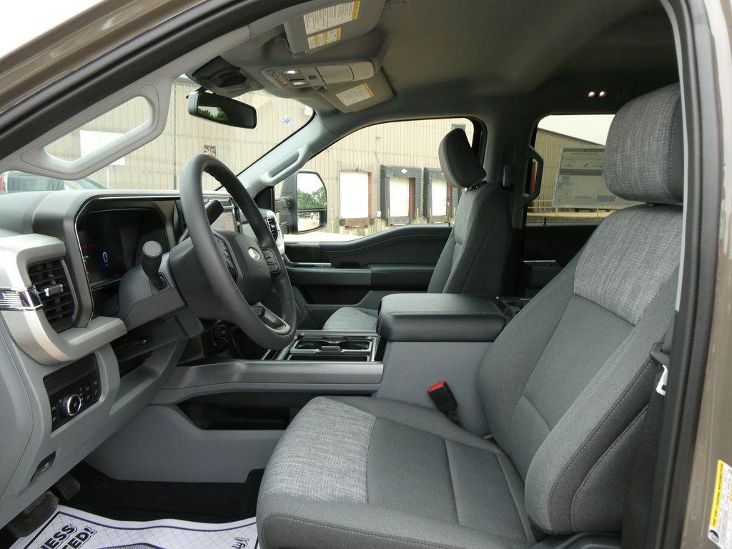 New 2026 Ford F250 XLT w/ XLT Premium Package AWD/4WD image 20