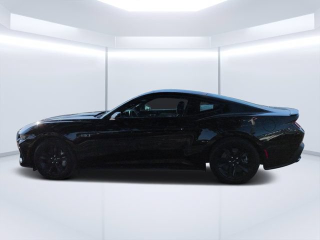 Used 2025 Ford Mustang GT RWD image 6