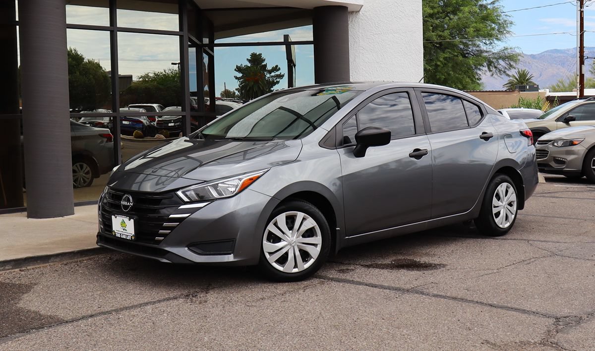 Used 2024 Nissan Versa S w/ Trunk Package FWD image 2