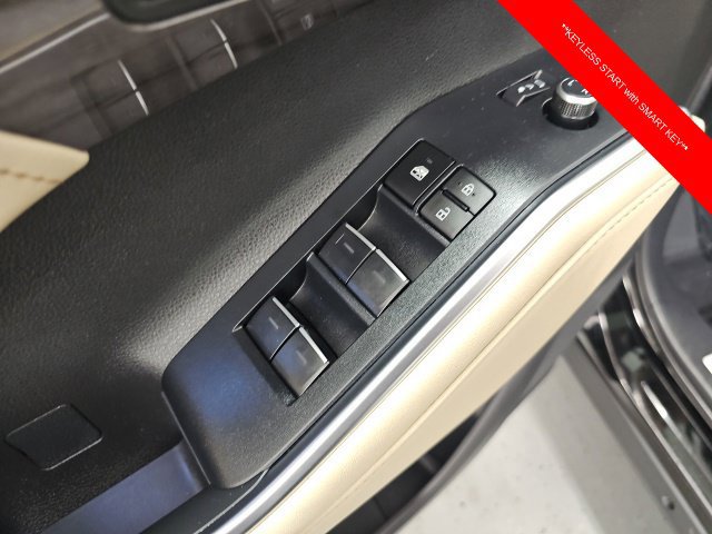 Used 2024 Toyota Highlander Limited AWD/4WD image 13