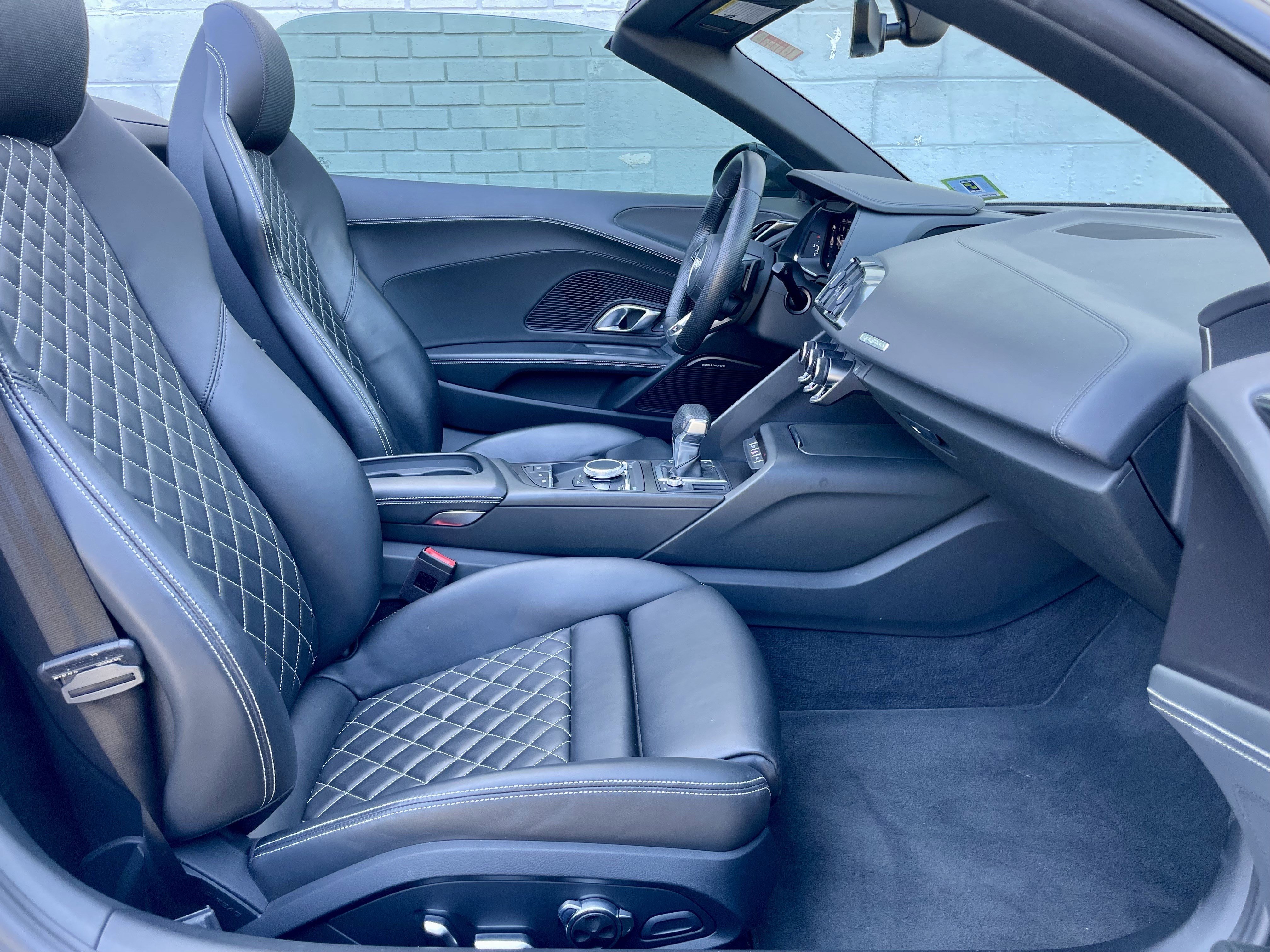 Used 2018 Audi R8 V10 AWD/4WD image 15