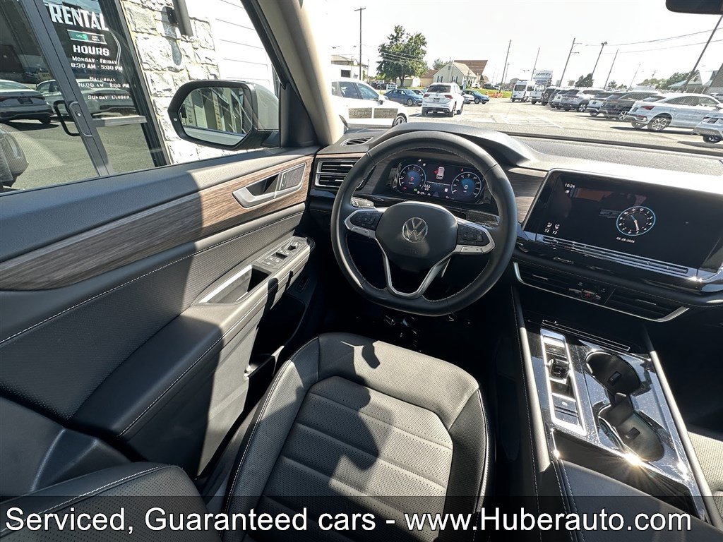 Used 2025 Volkswagen Atlas SEL AWD/4WD image 15