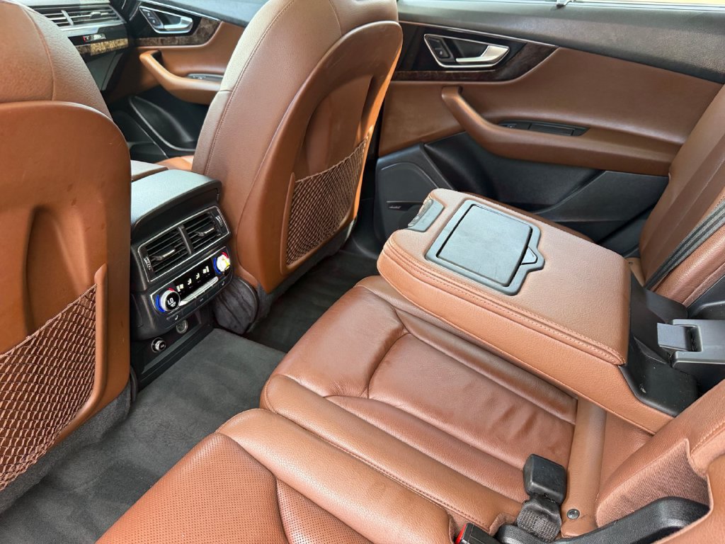 Used 2018 Audi Q7 3.0T Prestige AWD/4WD image 18
