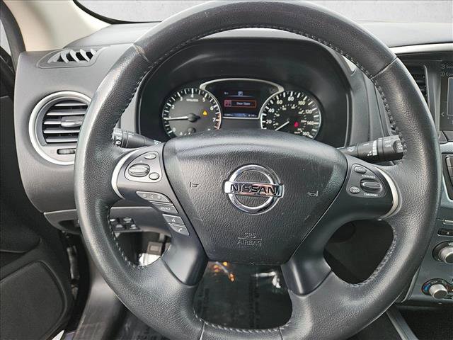 Used 2017 Nissan Pathfinder SL FWD image 12