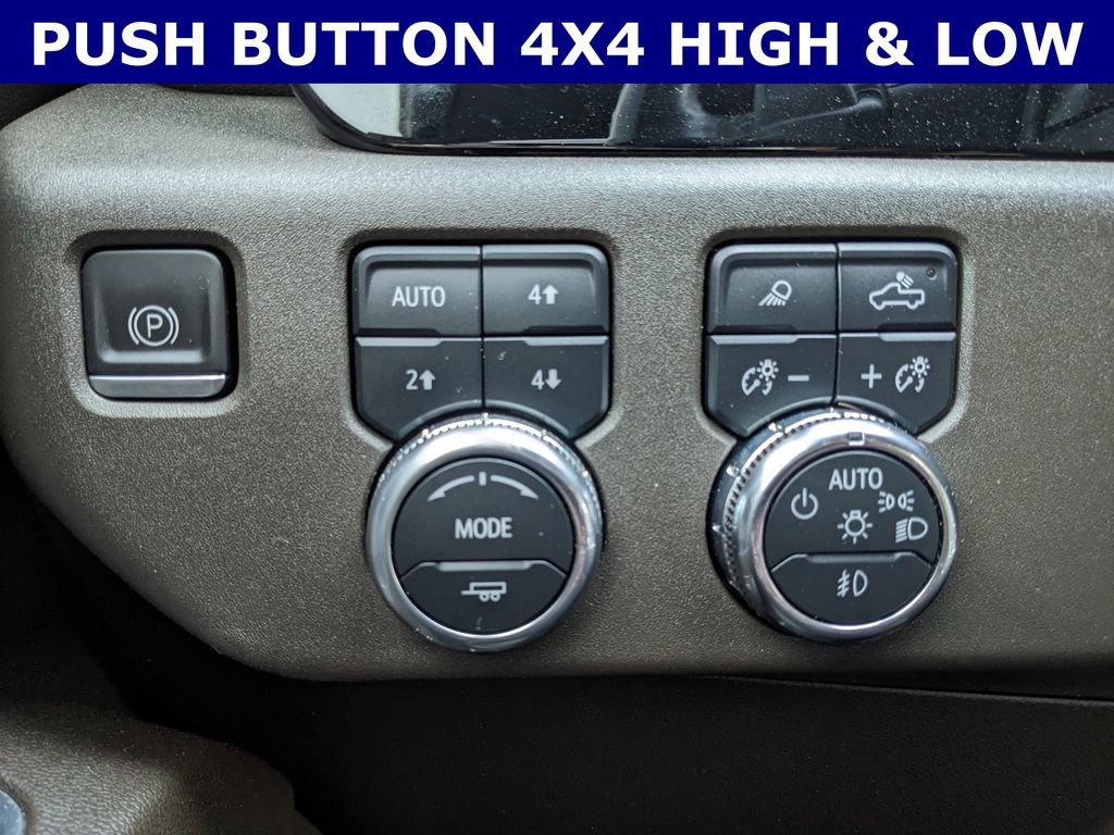 Used 2022 GMC Sierra 1500 SLT w/ SLT Convenience Package AWD/4WD image 17