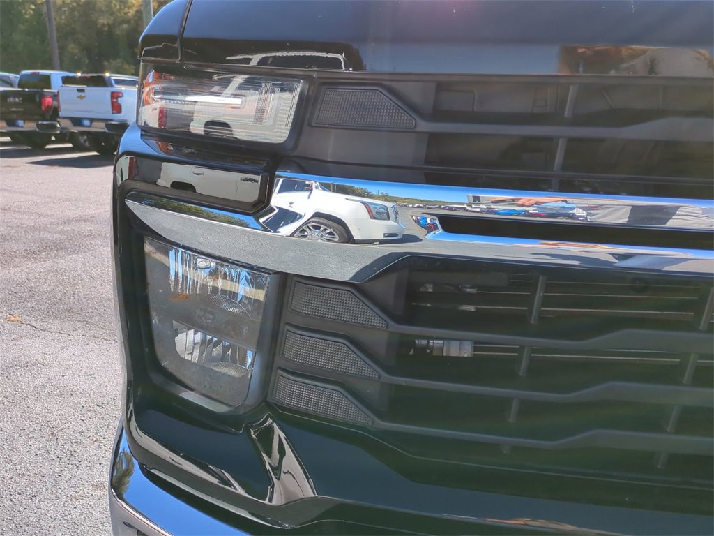 Used 2024 Chevrolet Silverado 2500 LT image 10