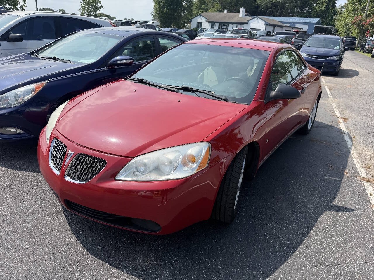 Used 2007 Pontiac G6 GT w/ Premium Package FWD image 2