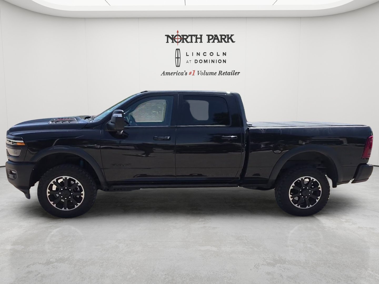 Used 2025 RAM 2500 Rebel w/ Rebel Level 1 Equipment Group AWD/4WD image 2
