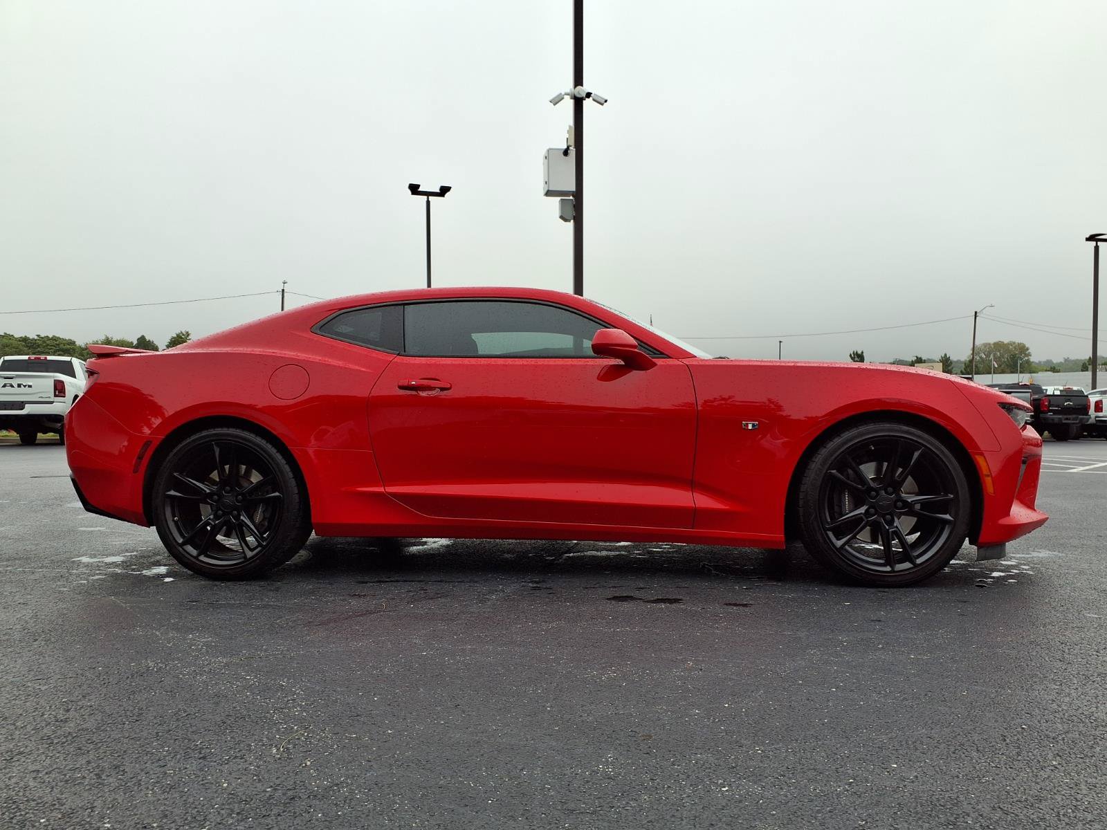 Used 2017 Chevrolet Camaro SS RWD image 28