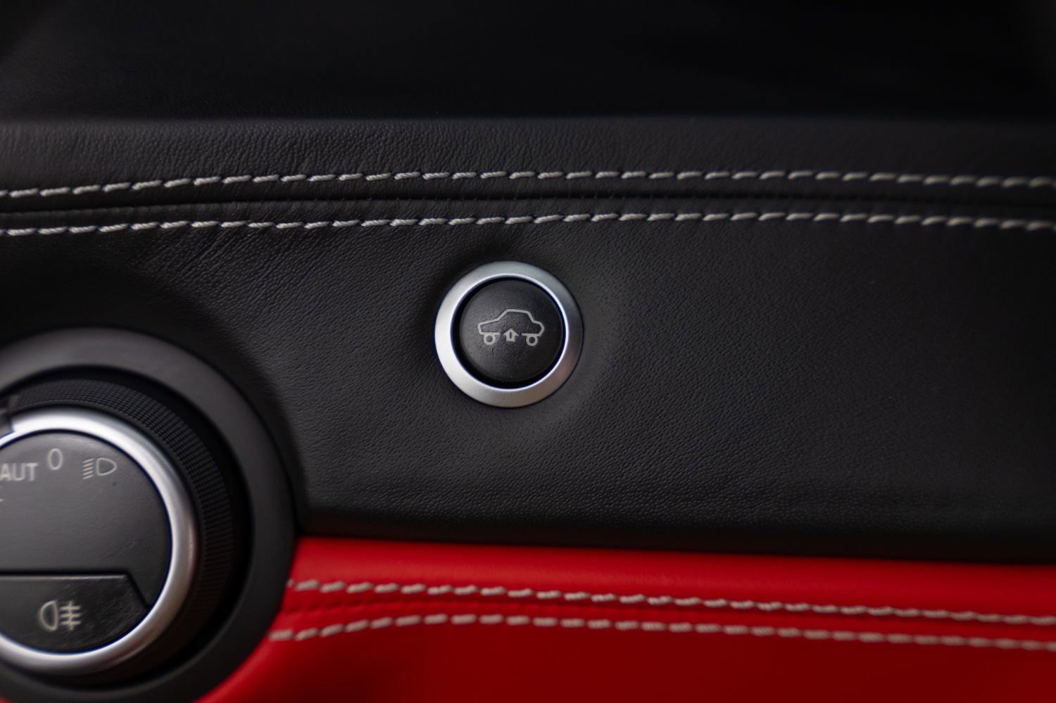 Used 2019 Ferrari 488 Spider image 51