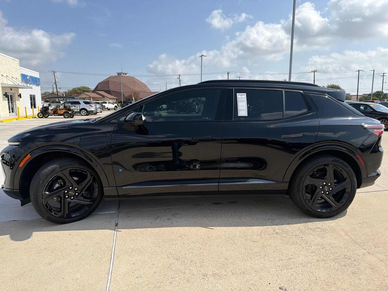 Used 2025 Chevrolet Equinox EV RS FWD image 4