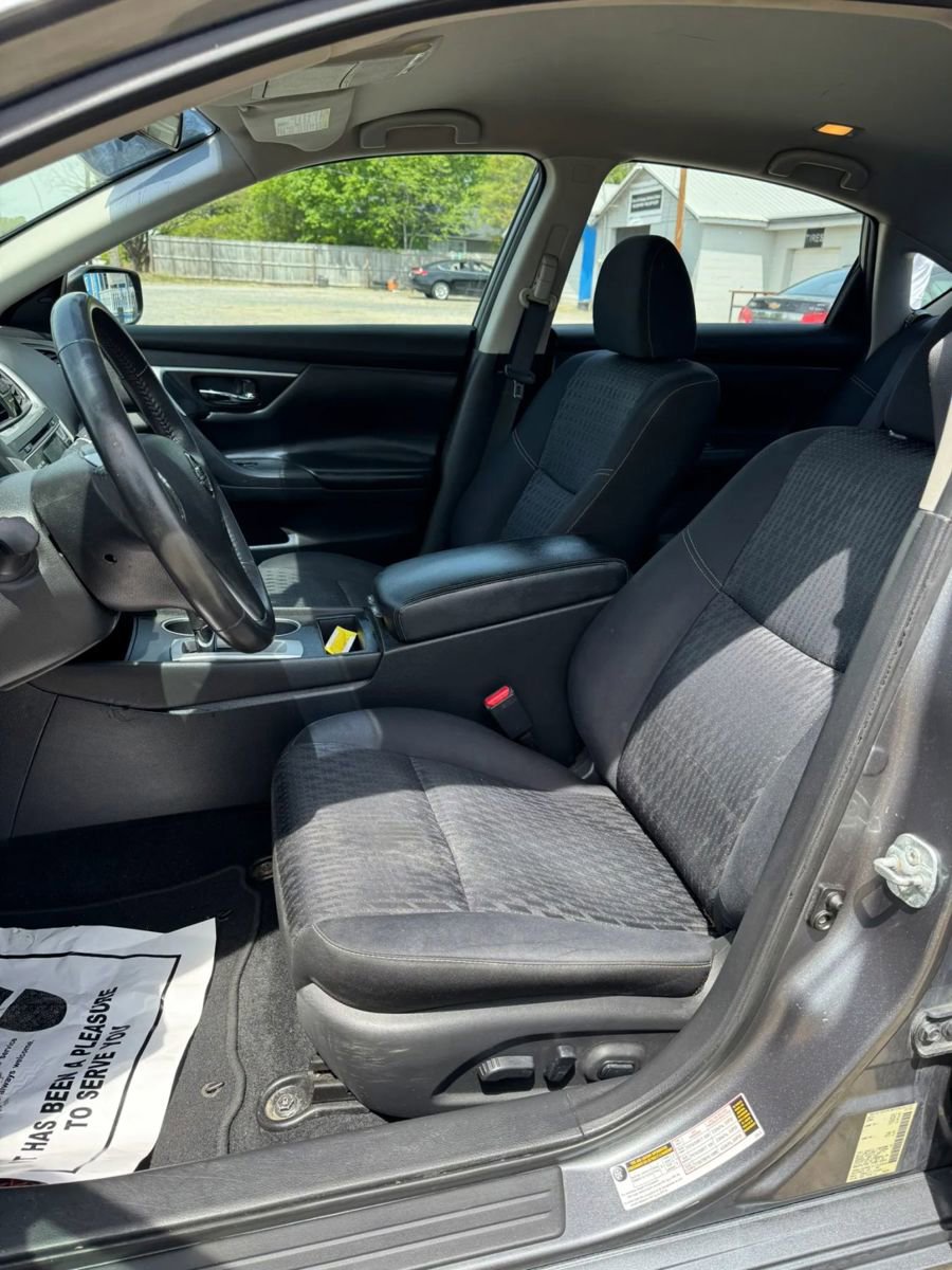 Used 2017 Nissan Altima 2.5 SV image 18