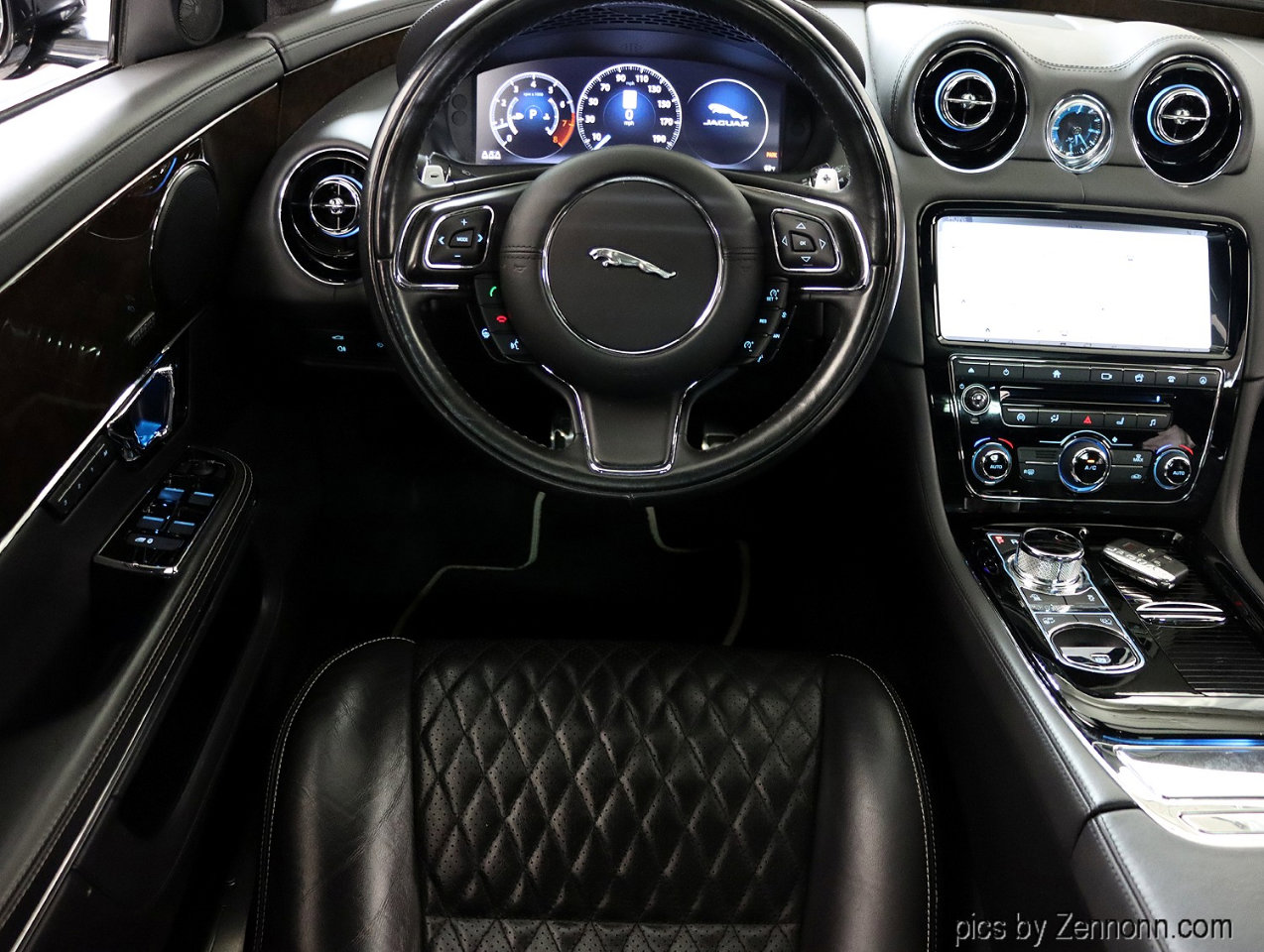 Used 2019 Jaguar XJ L Portfolio image 17