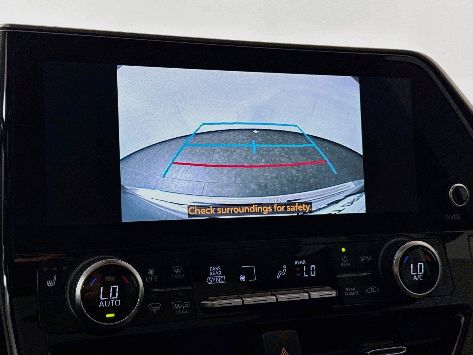 Used 2023 Toyota Highlander XLE FWD image 26