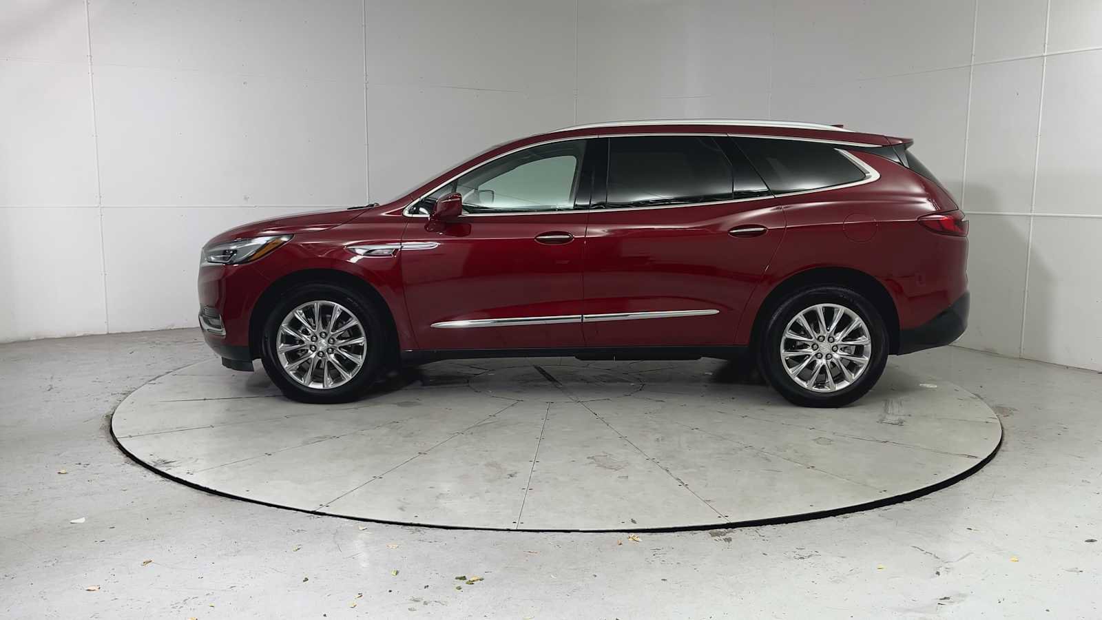 Used 2020 Buick Enclave Premium w/ Sun and Sites Package image 4