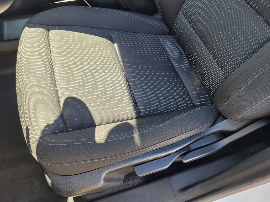 Used 2025 Chevrolet Equinox LT FWD image 11