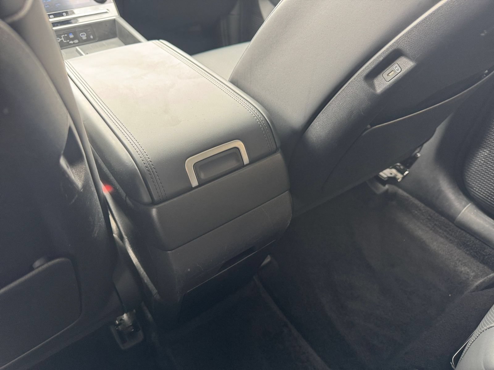 Used 2025 Hyundai Santa Fe SEL AWD/4WD image 20