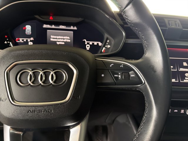 Used 2022 Audi Q3 2.0T Premium Plus w/ Premium Plus Package AWD/4WD image 16