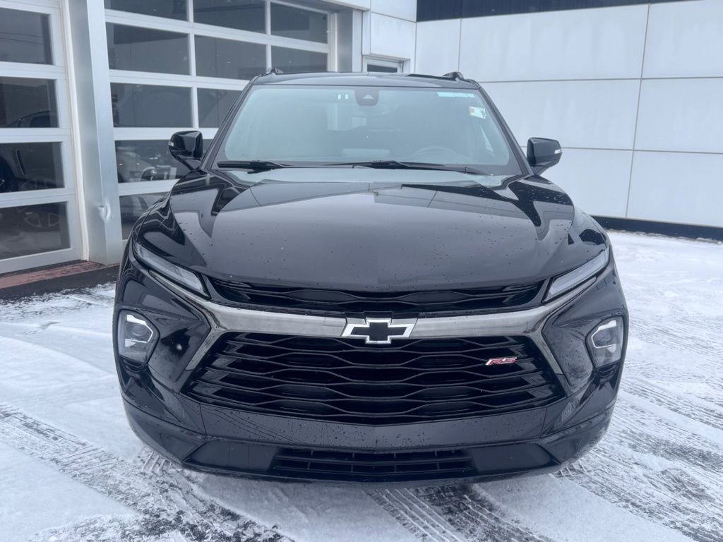 Used 2025 Chevrolet Blazer RS image 9