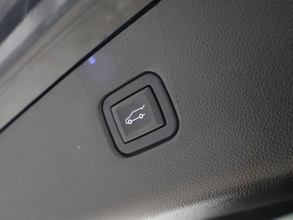 Used 2023 Chevrolet Blazer RS w/ Enhanced Convenience Package image 22