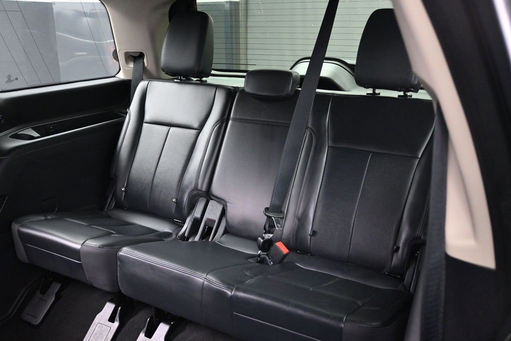 Used 2024 Ford Expedition XLT image 36