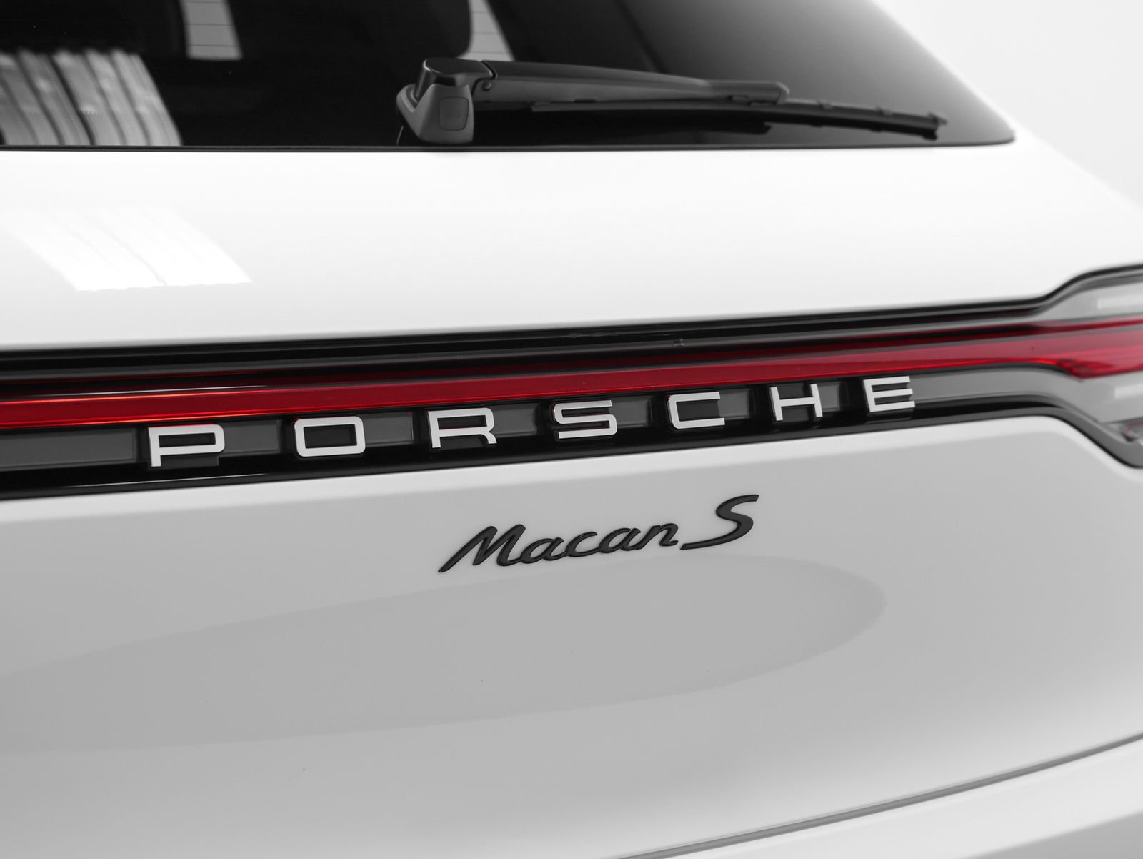 Certified 2025 Porsche Macan S image 21