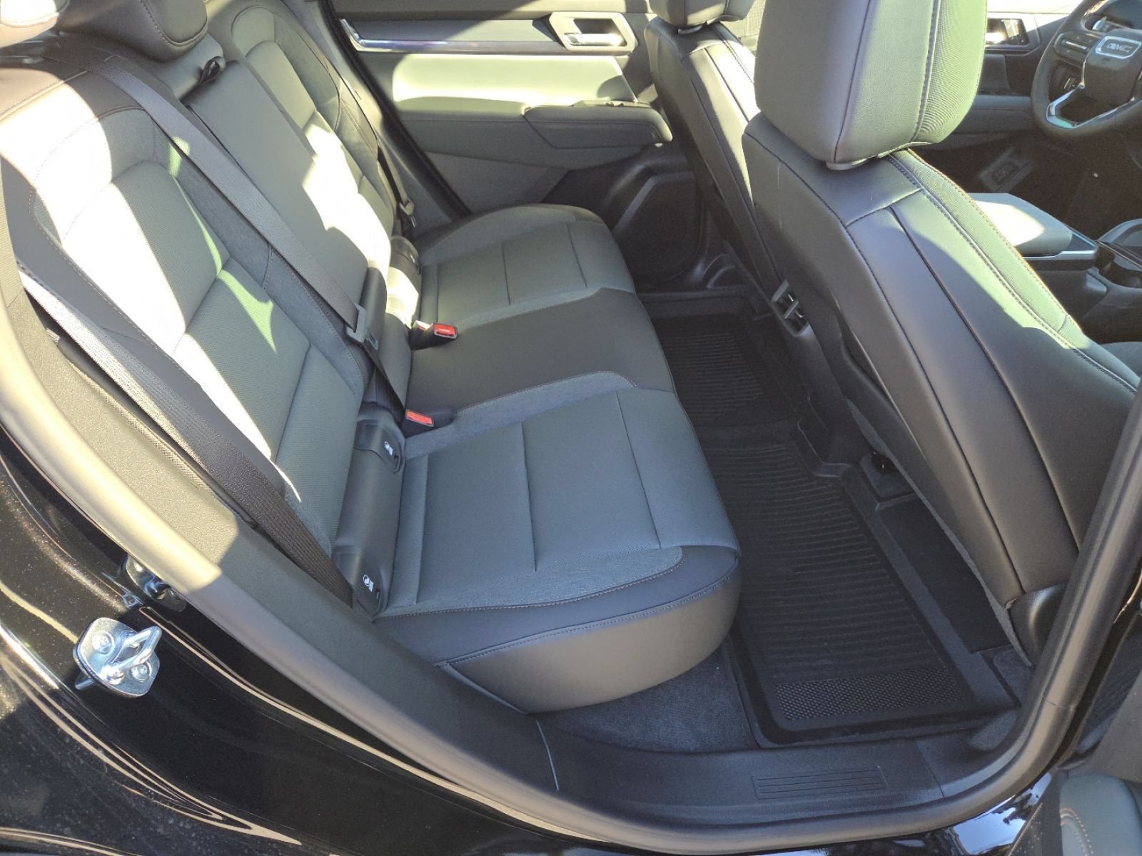 New 2026 GMC Terrain AT4 w/ Convenience Package III AWD/4WD image 25