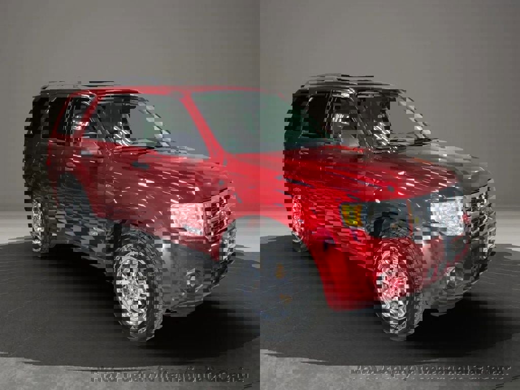 Used 2008 Ford Escape XLT image 2