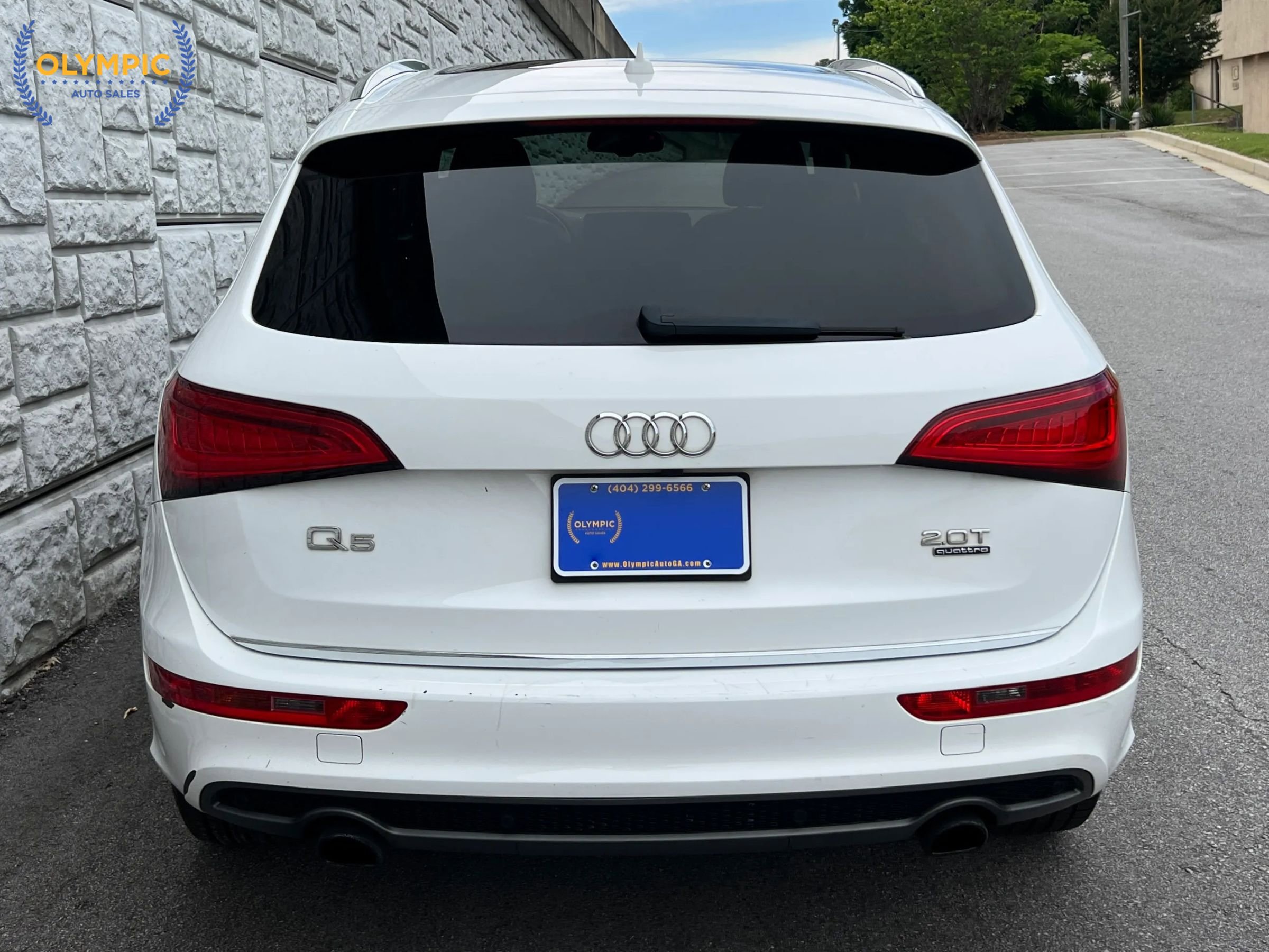 Used 2017 Audi Q5 2.0T Premium Plus w/ Technology Package AWD/4WD image 5