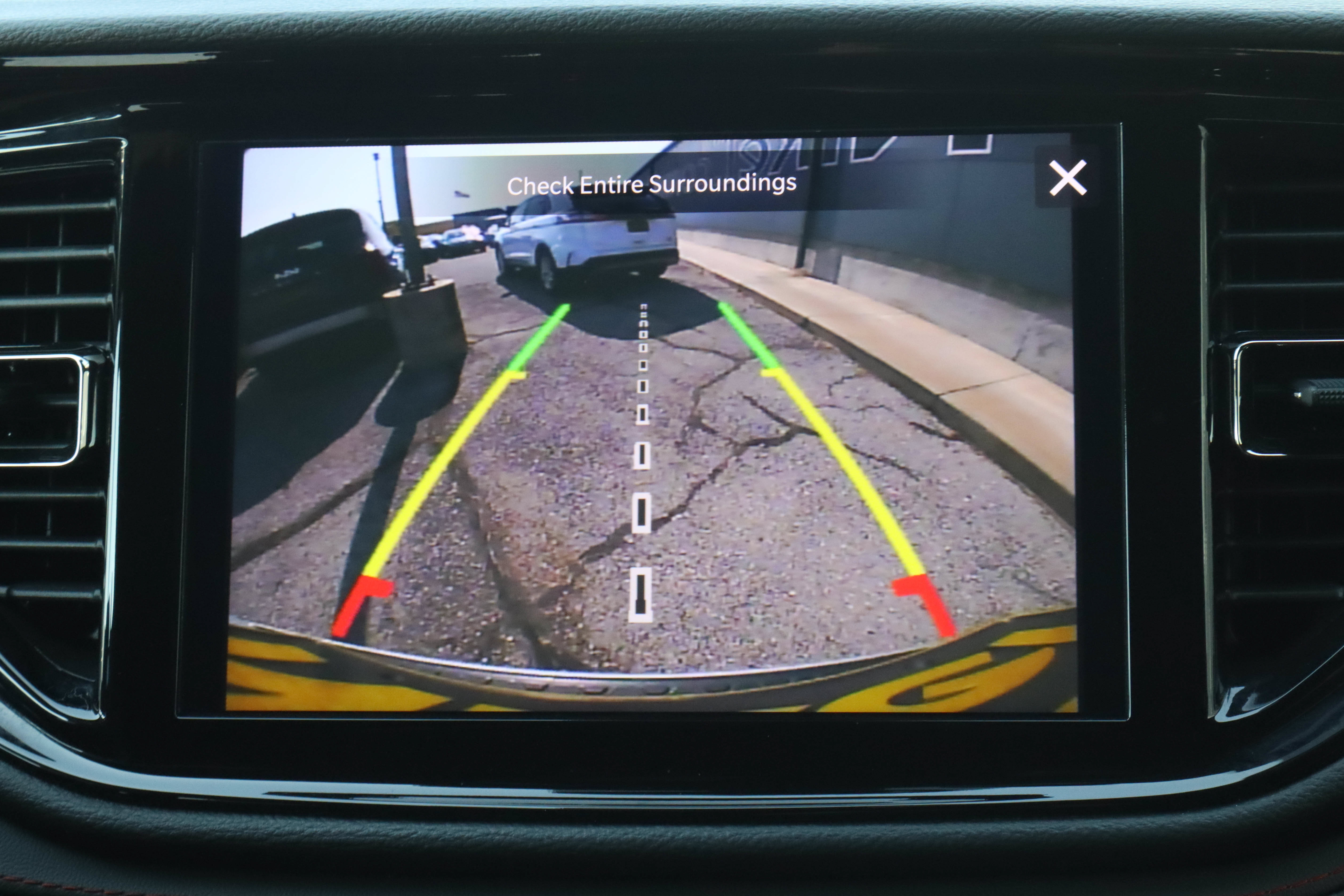 Used 2025 Dodge Durango GT AWD/4WD image 13