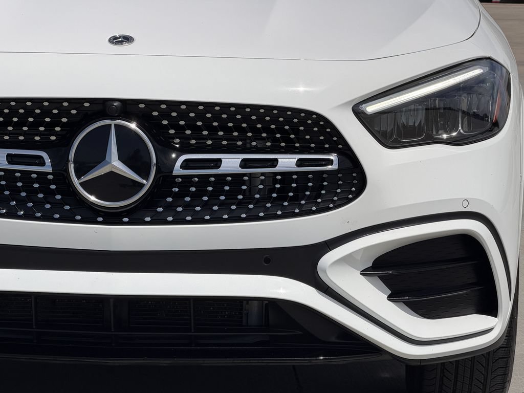 Used 2025 Mercedes-Benz GLA 250 4MATIC image 8