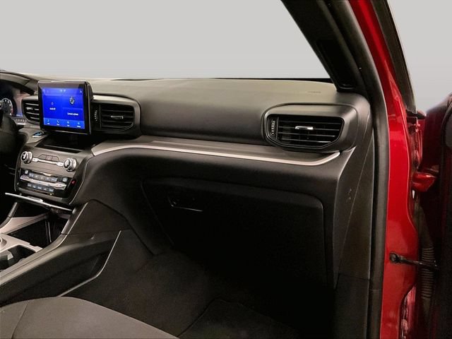 Used 2020 Ford Explorer XLT w/ Comfort Package AWD/4WD image 15