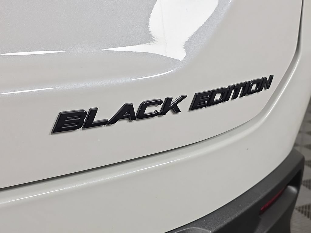 Used 2026 Honda Pilot Black Edition image 12