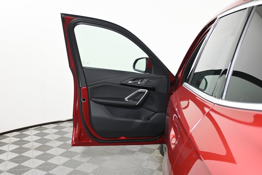Used 2026 BMW X1 xDrive28i w/ Technology Package image 28