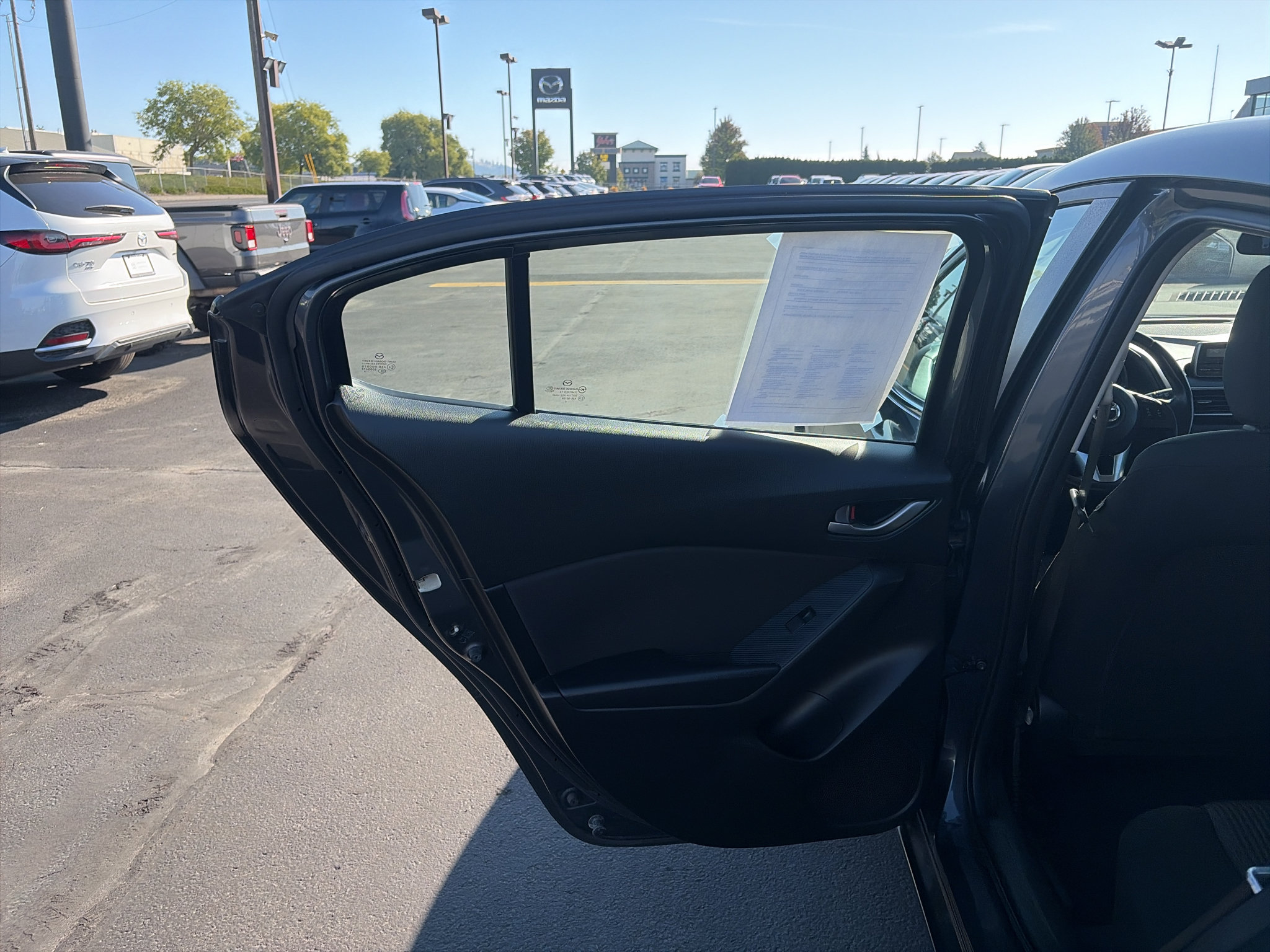 Used 2014 MAZDA MAZDA3 i Touring FWD image 12