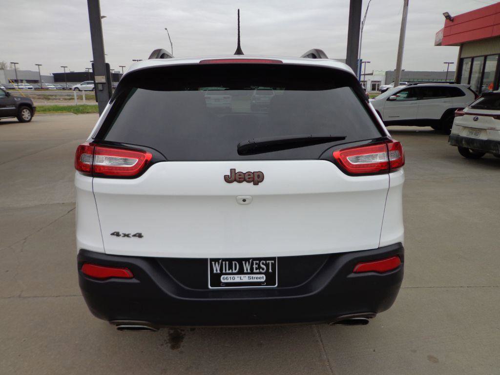 Used 2017 Jeep Cherokee 75th Anniversary AWD/4WD image 5