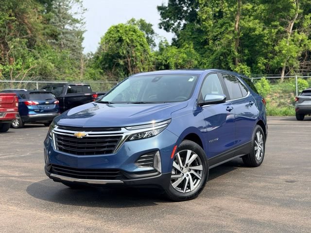 Used 2024 Chevrolet Equinox LT w/ LPO, Floor Liner Package FWD image 2