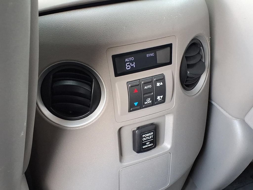 Used 2011 Honda Pilot EX-L image 18