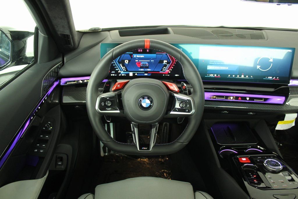 New 2025 BMW M5 w/ Executive Package image 5