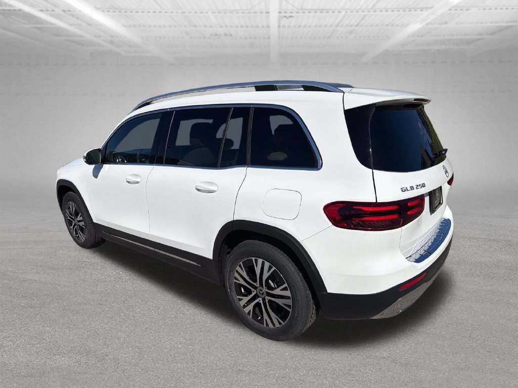 New 2026 Mercedes-Benz GLB 250 4MATIC image 4